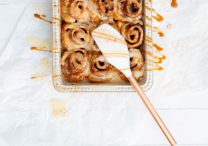 Teigschaber mit Zimschnecken